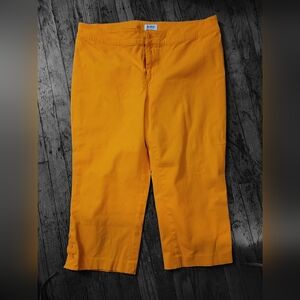 Monroe & Main Orange Capri Pants Women's Size 16w